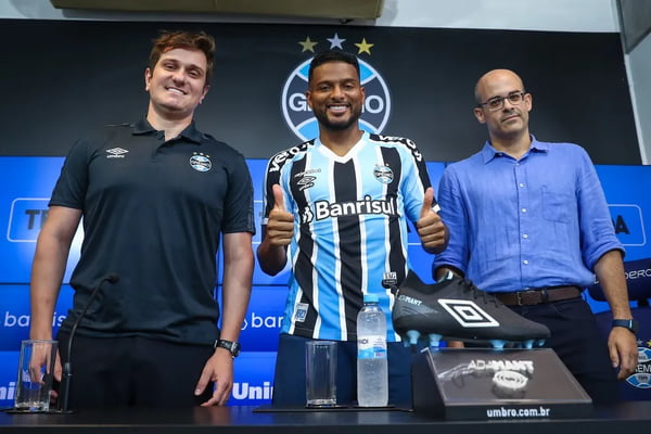 Anunciado no Grêmio, Reinaldo diz que foi convencido por Renato Gaúcho