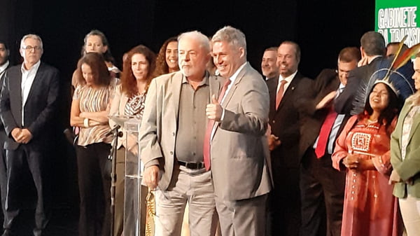 Lula com Paulo Teixeira
