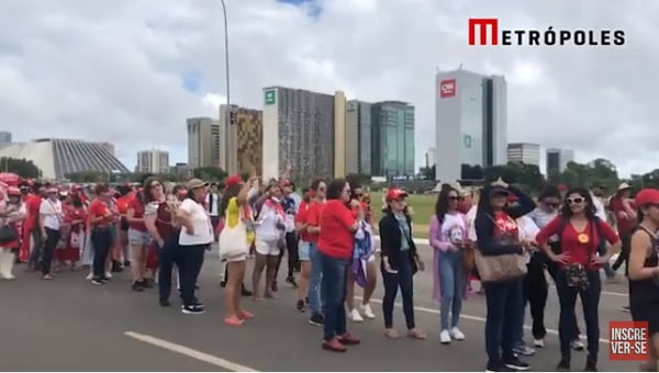 brasil mulheres fila posse