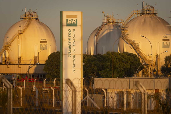 Terminal Terrestre da Petrobras em Brasília, armazena e distribui produtos derivados do petróleo - Metrópoles