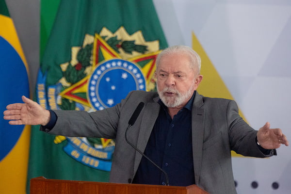 O presidente do Brasil, Luiz Inácio Lula da Silva realiza discurso durante Cerimônia de Assinatura dos decretos que criam o Conselho de Participação Social e o Sistema de Participação Social Interministerial.