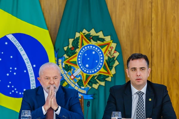 O presidente da República, Luiz Inácio Lula da Silva (PT), e o presidente do Congresso Nacional, Rodrigo Pacheco (PSD-MG)