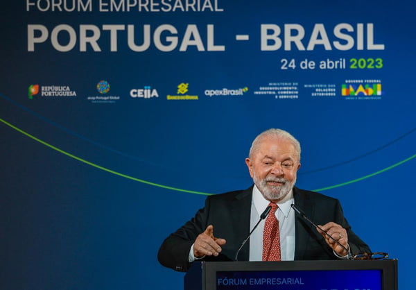 Lula forum empresarial em Portugal