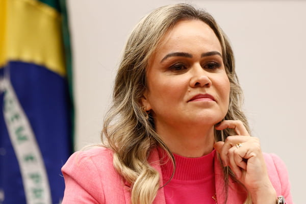 Daniela Carneiro, ministra do Turismo do governo Lula