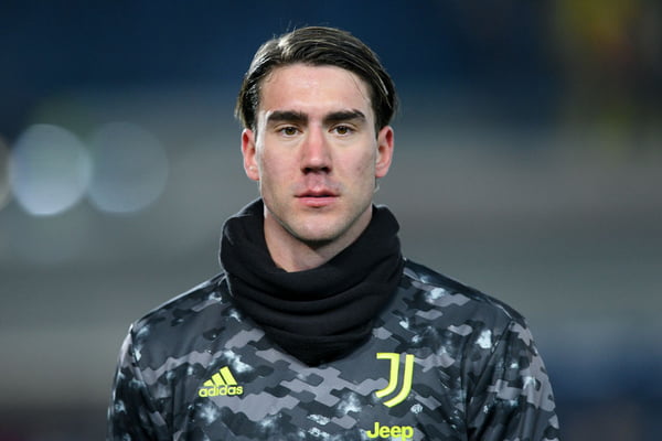 Dusan Vlahovic atuando pela Juventus - Metrópoles