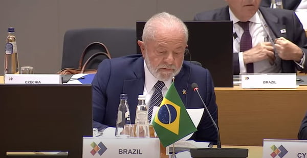 Na Celac, Lula defende regulação da internet: “É urgente”