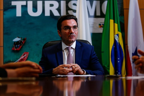 Foto colorida do Ministro do Turismo, Celso Sabino (União-PA) - Metrópoles