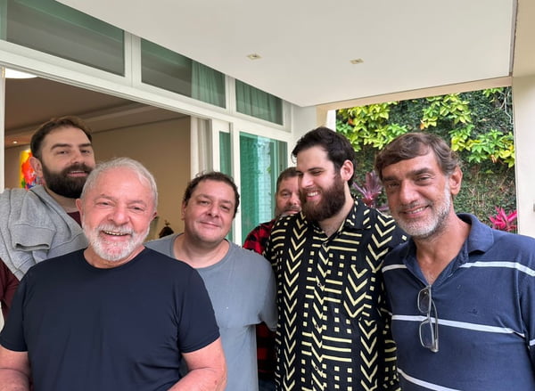Lula deseja feliz Dia dos Pais: “Muita fraternidade e união”