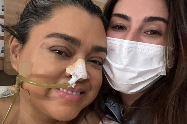 Fernanda Paes Leme visita Preta Gil no hospital após cirurgia - Metrópoles