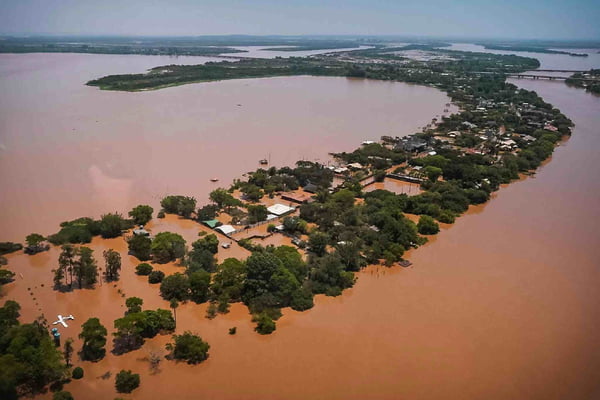 Imagens aéreas dos alagamentos nas ilhas de Porto Alegre - Metrópoles