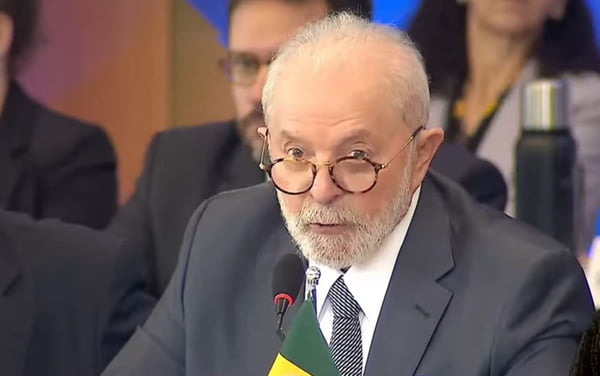 Imagem colorida do presidente Luiz Inácio Lula da Silva (PT) durante reunião do G20 - Metrópoles