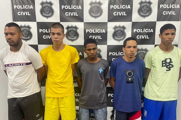 imagem colorida presos suspeitos de tribunal do crime goias