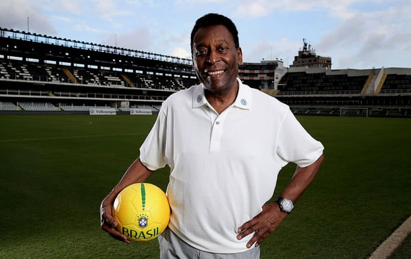 Imagem colorida de Pelé, que faleceu há um ano em decorrência de complicações de um câncer no cólon- Metrópoles