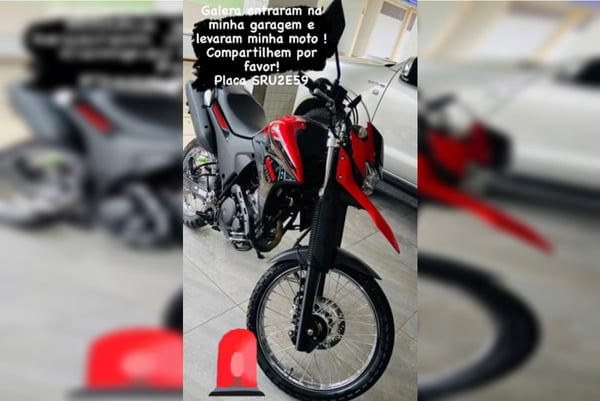 Foto colorida da moto do lutador Diego Braga Alves furtada no Rio de Janeiro - Metrópoles