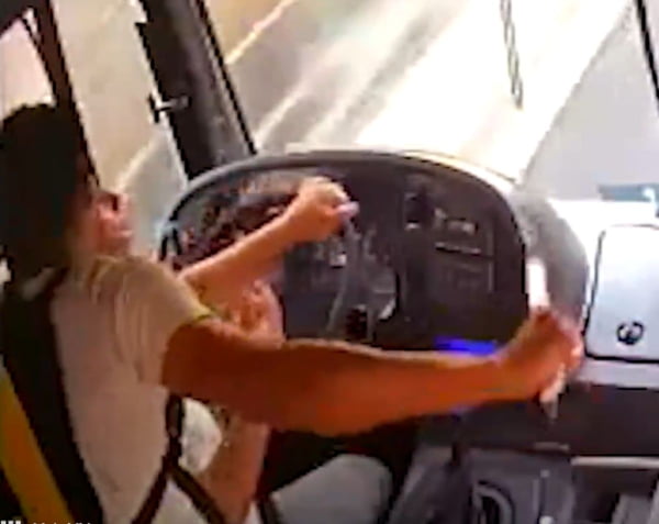 Suspeito faz motorista de ônibus refém