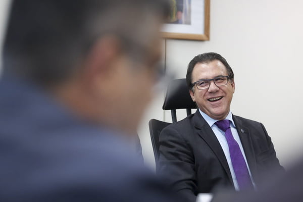 Ministro do Trabalho e Emprego, Luiz Marinho, se reúne com representantes de entidades trabalhista 4