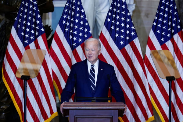 Imagem colorida de Joe Biden em evento na manhã desta quinta-feira - Metrópoles