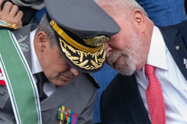Presidente Lula e general Tomás Miguel Miné Ribeiro Paiva