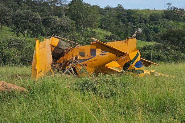 Piloto fica ferido após pouso forçado de aeronave em Goiás