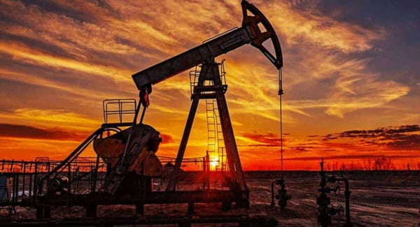 Imagem colorida de poço de petróleo na Faja Petrolífera do Orinoco, área com mais petróleo do mundo - Metrópoles