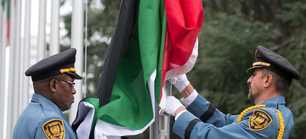 Imagem colorida de bandeira do Estado da Palestina é hasteada nas Nações Unidas em Genebra - Metrópoles