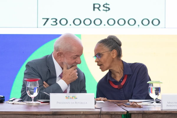 Imagem colorida do presidente Lula com a ministra Marina Silva - Metrópoles