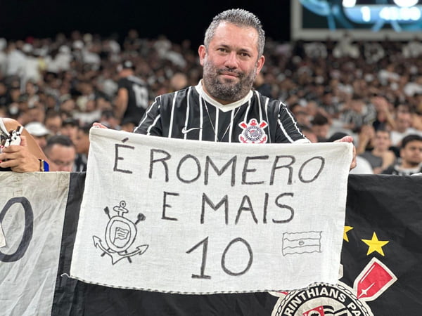 Corinthians faz 4 x 0 no Nacional e vence a primeira na Sul-Americana
