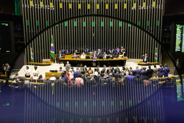 Veja como votaram deputados do DF sobre a prisão de Chiquinho Brazão