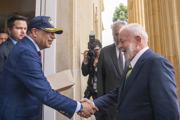 Lula e o presidente da Colômbia, Gustavo Petro - Metrópoles