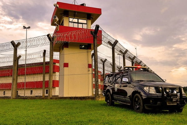 Imagem colorida da penitenciária federal de Porto Velho