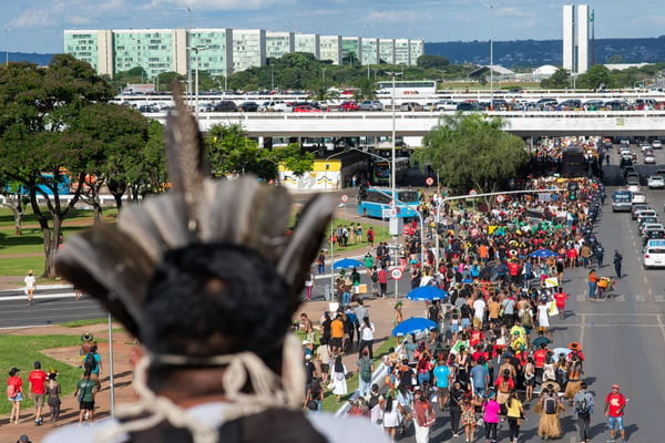 Marcha dos povos indígenas em Brasília