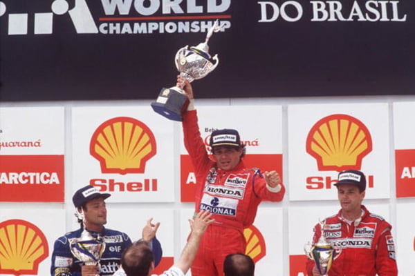 Imagem colorida de Ayrton Senna - Metrópoles