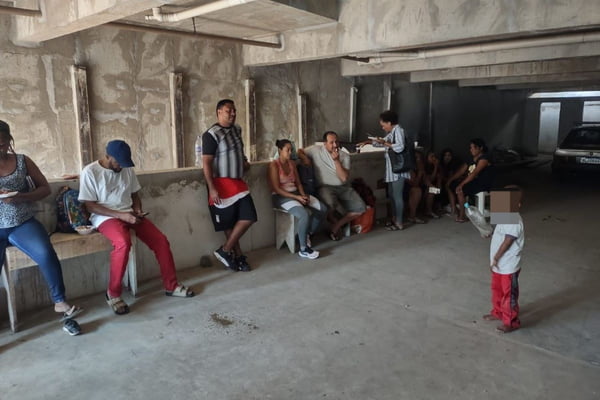 Moradores da ocupação