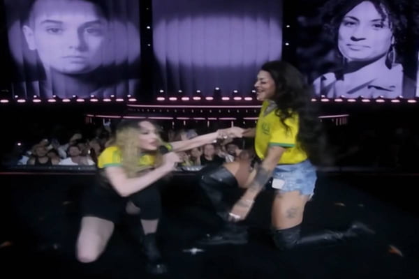Foto colorida de Pabllo e Madonna