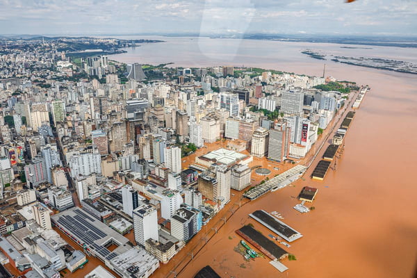Imagem aérea de Canoas e região metropolitana de Porto Alegre, no RS - Metrópoles