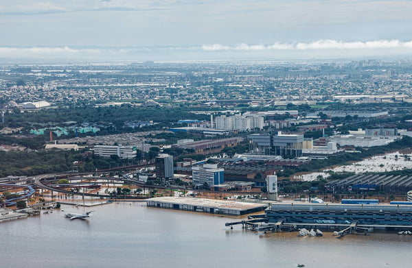 Imagem aérea de Canoas e região metropolitana de Porto Alegre, no RS - Metrópoles