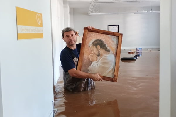 Imagem colorida da organização Pão dos Pobres no Rio grande do Sul - Metrópoles