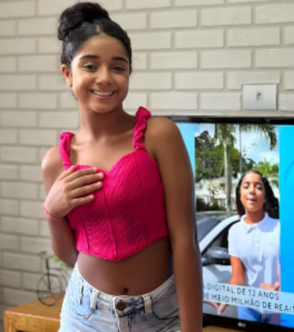 Bruna Gabriella, influenciadora de 12 anos
