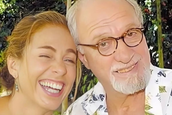 Cissa Guimarães posa com o ex-marido, Peréio - Metrópoles