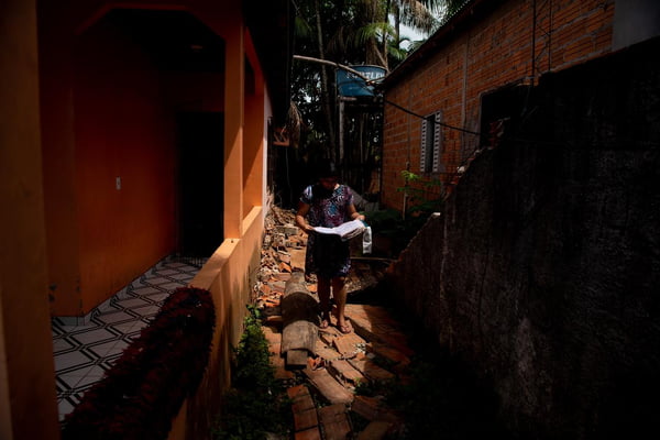 Maria Nunes, Moradora de Macapá relata principais dificuldades após enchente invadir sua casa em amapá 5
