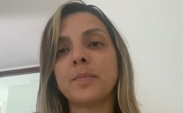 Flávia Andrade fala sobre morte da irma com a doença da urina preta