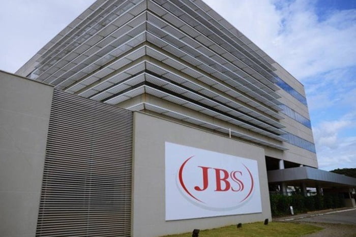 imagem colorida fachada prédio JBS - Metrópoles