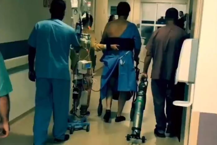 Bolsonaro caminhada hospital