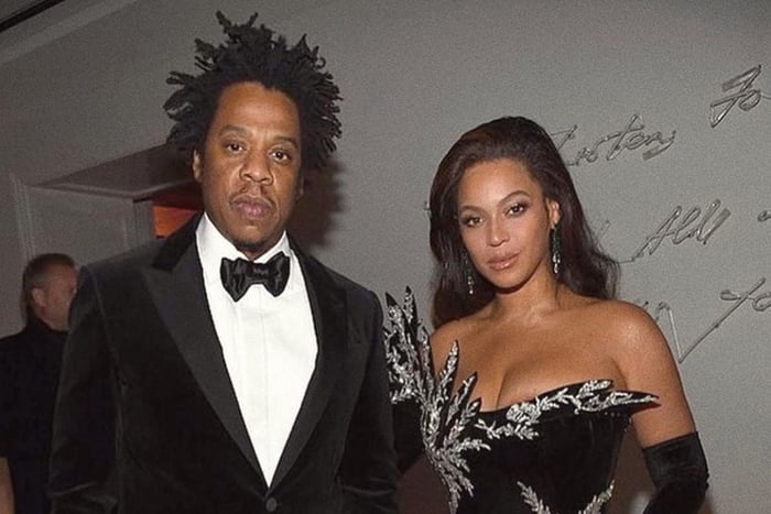 Foto colorida de Jay-Z e Beyoncé - Metrópoles