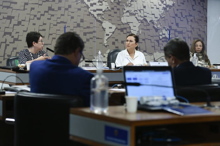 A senado Kátia Abreu preside Comissão de Relações Exteriores no Senado durante sabatina de 11 indicados a embaixadores - Metrópoles