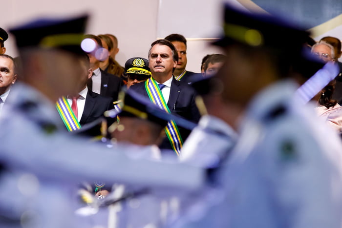 Presidente Jair Bolsonaro durante enentos com militares brasileiro
