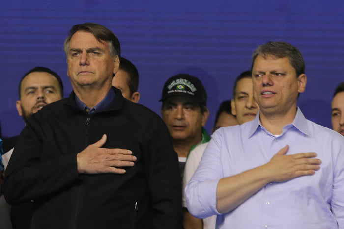 Bolsonaro: tiroteio é sinal de preocupação para segurança de Tarcísio