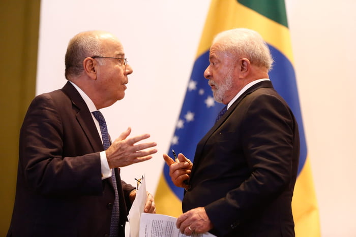 Ministro das Relações Exteriores Mauro Vieira e presidente Lula