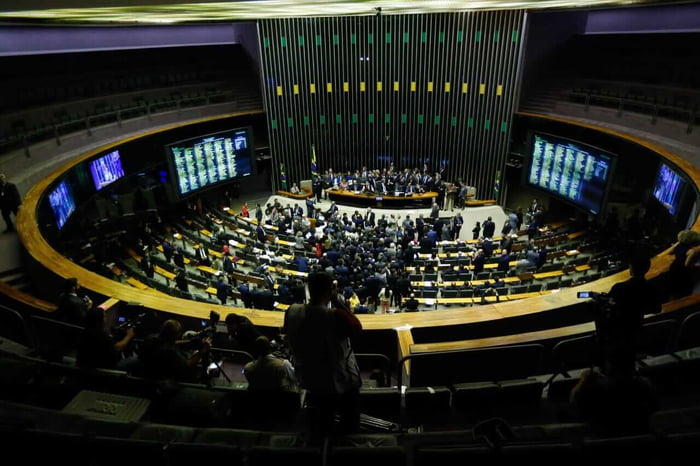 foto colorida mostra plenário da câmara dos deputados MP das Subvenções recesso - Metrópoles