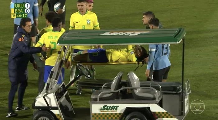 Neymar sente lesão e deixa campo chorando - Metrópoles